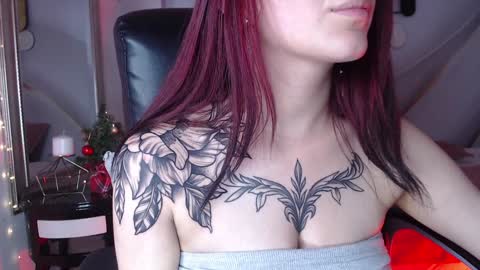 Less  online show from December 2024 03:55:01 PM