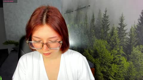 Snapshot of lessi_grace chatting on April 2026 01:28:02 AM Lessi online show from April 2026 01:28:02 AM