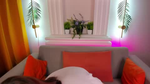 Snapshot of lessi_grace chatting on May 2026 01:01:01 AM Lessi online show from May 2026 01:01:01 AM