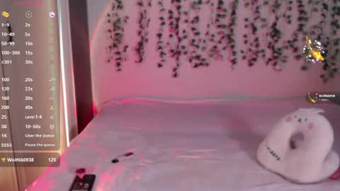Snapshot of lessy_lasska chatting on May 2026 04:06:01 AM Lessy online show from May 2026 04:06:01 AM