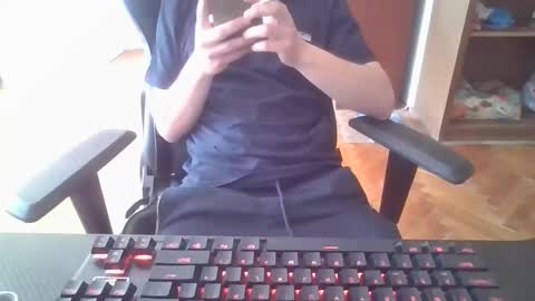 Snapshot of lestaro chatting on April 2026 11:22:02 AM neoglo online show from April 2026 11:22:02 AM