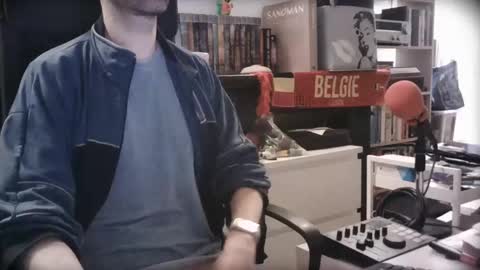 Vampiro Diurno online show from December 2024 07:00:01 PM