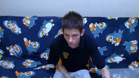 Snapshot of lester_broo chatting on June 2026 10:25:01 AM lester_broo online show from June 2026 10:25:01 AM