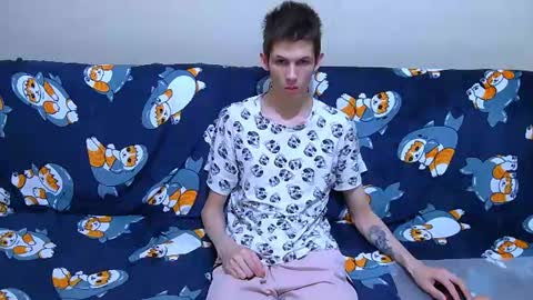 Snapshot of lester_broo chatting on June 2026 03:05:02 AM lester_broo online show from June 2026 03:05:02 AM