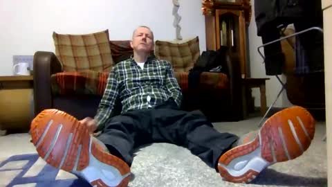 paul online show from December 2025 07:32:01 PM