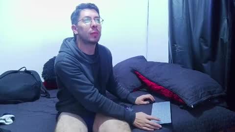 Torres online show from April 2026 11:18:01 PM