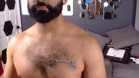 Snapshot of letsseewherethisgoes123 chatting on February 2026 07:07:02 AM fitnessdude93kg online show from February 2026 07:07:02 AM