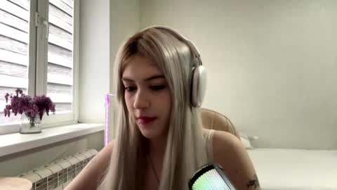 Snapshot of lettieiler chatting on May 2026 09:06:01 AM Natalie online show from May 2026 09:06:01 AM
