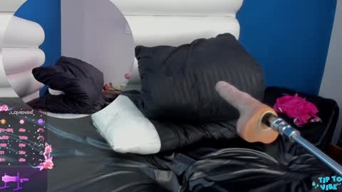 Maria Jose online show from January 2025 04:57:02 PM