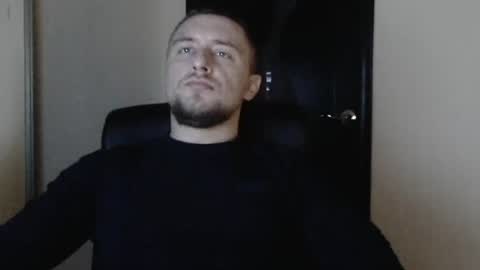 Snapshot of lev1ngston chatting on December 2024 09:59:02 PM lev1ngston online show from December 2024 09:59:02 PM