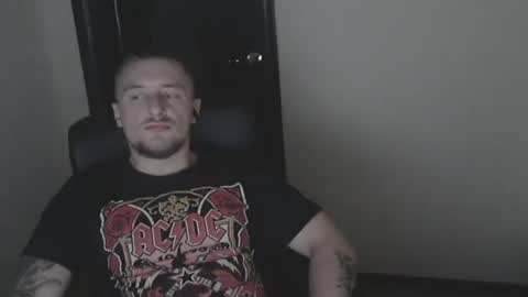 Snapshot of lev1ngston chatting on December 2024 03:37:01 PM lev1ngston online show from December 2024 03:37:01 PM