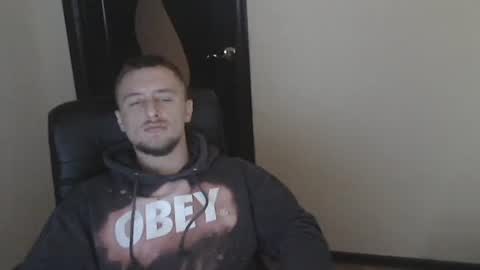 Snapshot of lev1ngston chatting on January 2025 01:17:01 AM lev1ngston online show from January 2025 01:17:01 AM