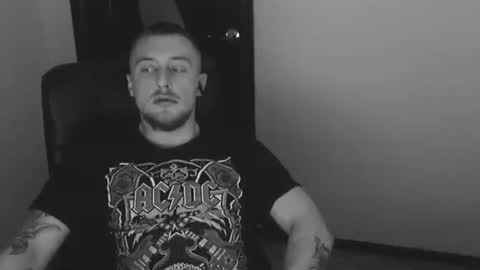 Snapshot of lev1ngston chatting on January 2025 02:56:02 PM lev1ngston online show from January 2025 02:56:02 PM