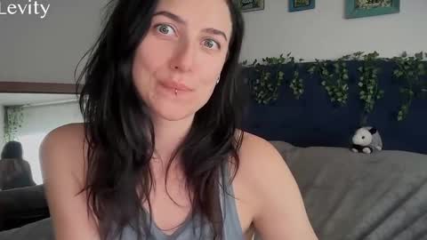 Levity online show from September 2025 06:51:02 PM