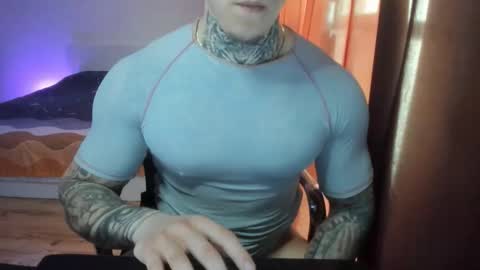 Snapshot of lewis_muscleee chatting on April 2026 01:27:02 PM blablablack online show from April 2026 01:27:02 PM