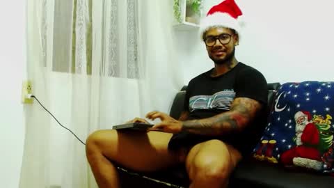 Lewis Strong online show from December 2024 12:05:02 AM