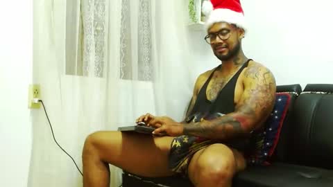 Lewis Strong online show from December 2024 08:39:02 PM