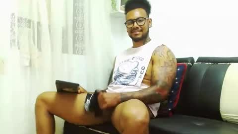 Lewis Strong online show from January 2025 12:20:01 AM