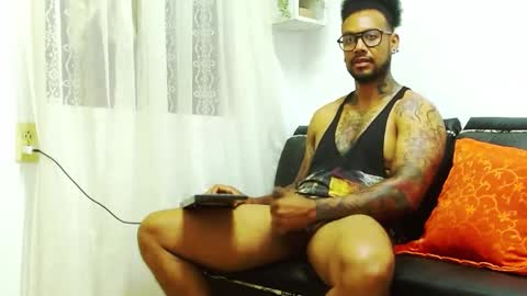 Lewis Strong online show from January 2025 01:41:01 AM