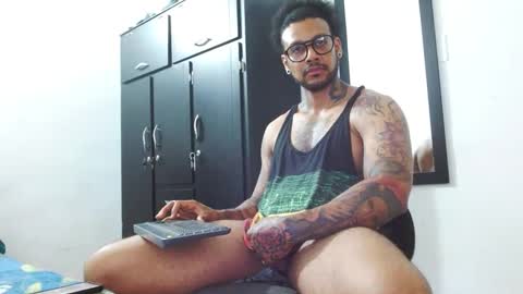 Lewis Strong online show from September 2025 06:20:01 PM