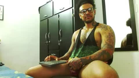 Lewis Strong online show from September 2025 05:18:02 PM