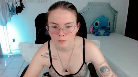 Lexas Room online show from December 2025 05:12:02 AM