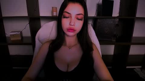 Alexia online show from January 2025 01:58:01 PM