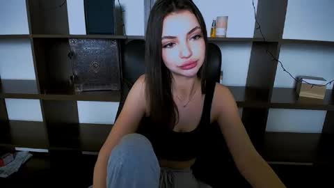 Alexia online show from January 2025 05:37:01 PM