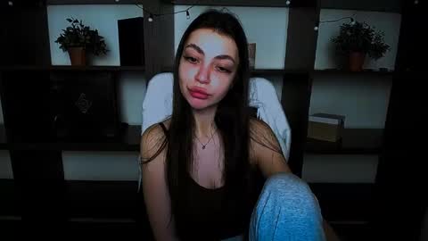 Alexia online show from February 2025 02:58:02 PM