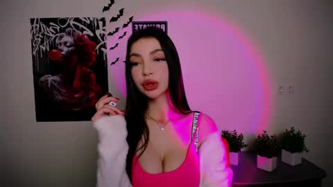 Alexia online show from February 2025 03:38:01 PM