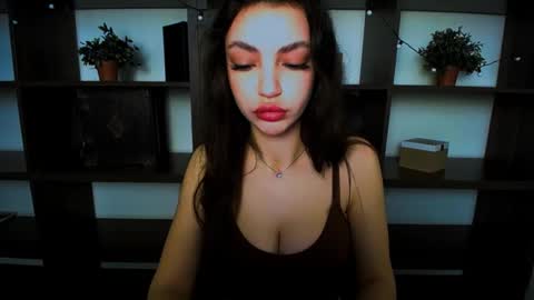 Alexia online show from March 2025 12:23:02 PM