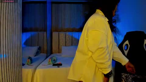 Lexi Adams  online show from May 2026 12:24:01 PM