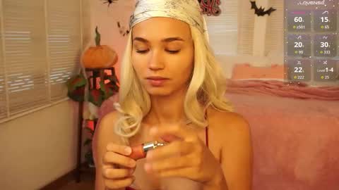 Lexi  online show from October 2025 06:04:01 AM