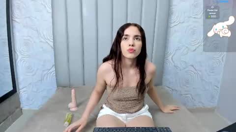 LexiCutee online show from June 2026 03:44:01 PM