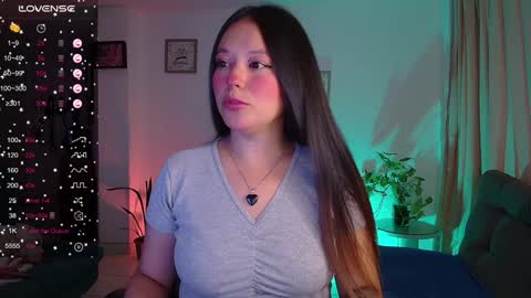 Lexie Thompson   8pm  0000am -5 online show from February 2025 03:23:01 AM