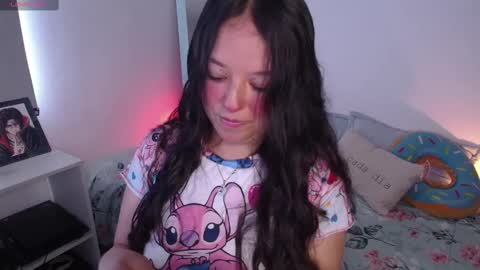 Lexie Thompson   8pm  0000am -5 online show from October 2025 07:22:01 PM