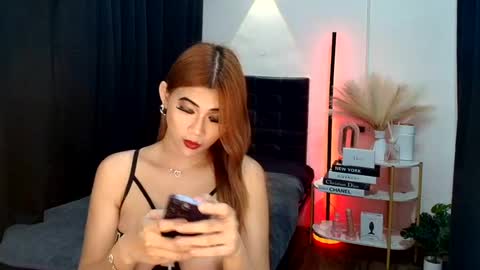 Snapshot of lexie_kinlley chatting on June 2026 05:03:01 PM Lexie online show from June 2026 05:03:01 PM
