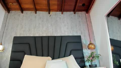 Lexie online show from November 2025 11:31:02 AM