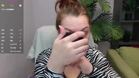 Lexi online show from October 2025 02:45:02 PM