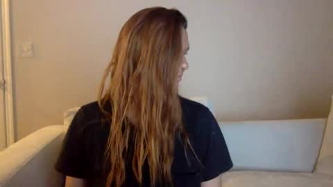 Alexia L. online show from February 2025 06:00:01 AM