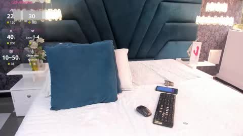 Lexi online show from October 2025 01:42:02 PM