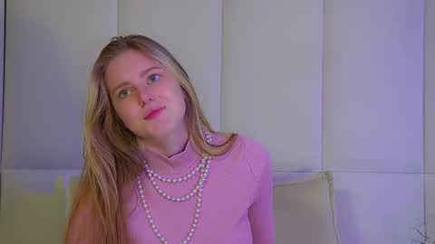 Snapshot of lexireadway chatting on September 2025 06:25:02 AM Lexi online show from September 2025 06:25:02 AM