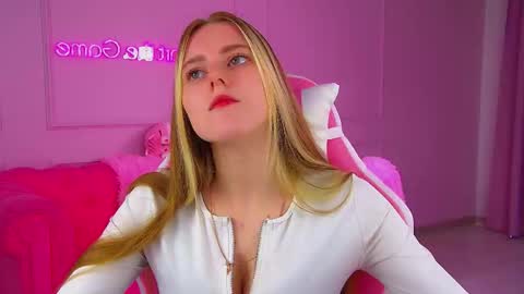 Snapshot of lexireadway chatting on September 2025 06:50:02 AM Lexi online show from September 2025 06:50:02 AM