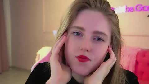 Snapshot of lexireadway chatting on October 2025 06:47:01 AM Lexi online show from October 2025 06:47:01 AM