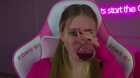 Snapshot of lexireadway chatting on November 2025 06:18:02 PM Lexi online show from November 2025 06:18:02 PM