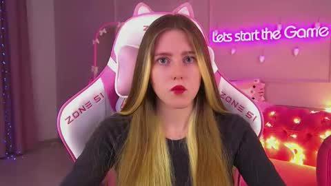 Snapshot of lexireadway chatting on December 2025 06:19:02 AM Lexi online show from December 2025 06:19:02 AM