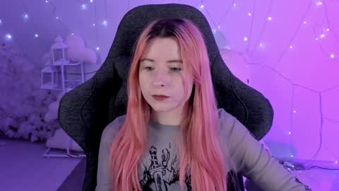 Snapshot of lexiwenford chatting on January 2025 05:51:01 AM Lexi Wenford NO NUDE GODDESS online show from January 2025 05:51:01 AM