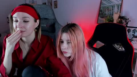 Snapshot of lexiwenford chatting on January 2025 03:00:02 PM Lexi Wenford NO NUDE GODDESS online show from January 2025 03:00:02 PM