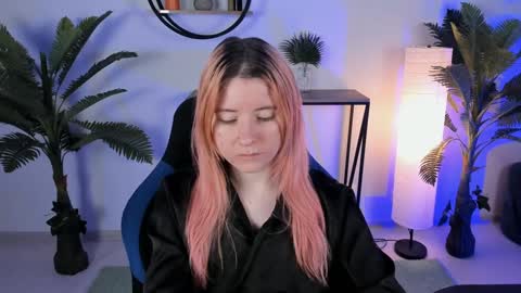 Snapshot of lexiwenford chatting on January 2025 03:04:02 AM Lexi Wenford NO NUDE GODDESS online show from January 2025 03:04:02 AM