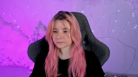 Snapshot of lexiwenford chatting on January 2025 02:43:01 AM Lexi Wenford NO NUDE GODDESS online show from January 2025 02:43:01 AM